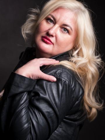 Милена Аппетитная Брюнетка фото 13